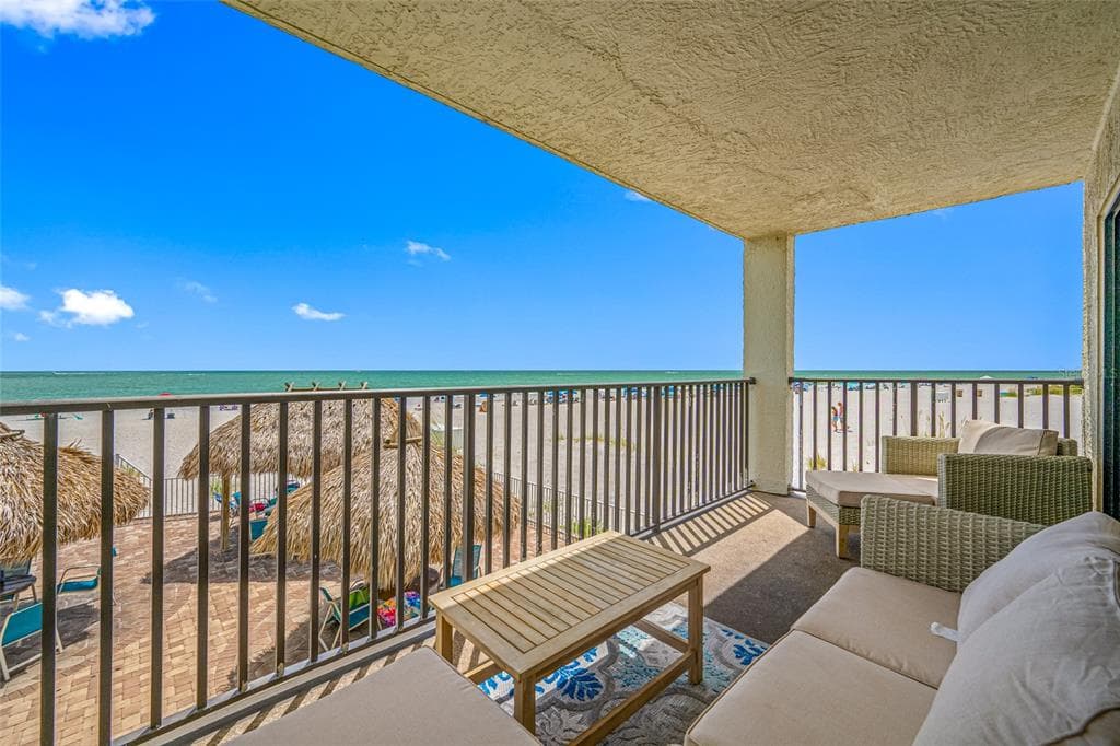 12924 GULF BOULEVARD 105 photo 3