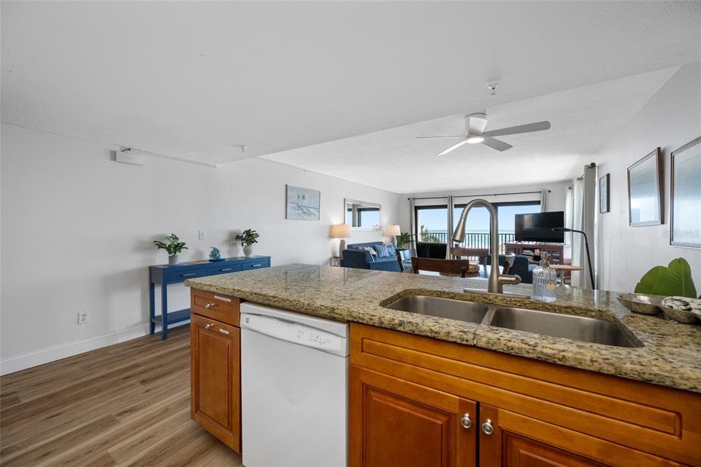 12924 GULF BOULEVARD 105 photo 14
