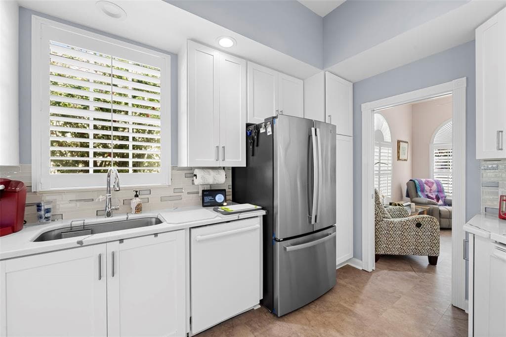 5735 WILENA PLACE photo 8