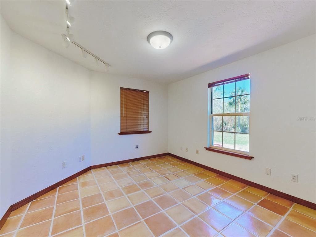 1205 WILLIAMS ROAD photo 24