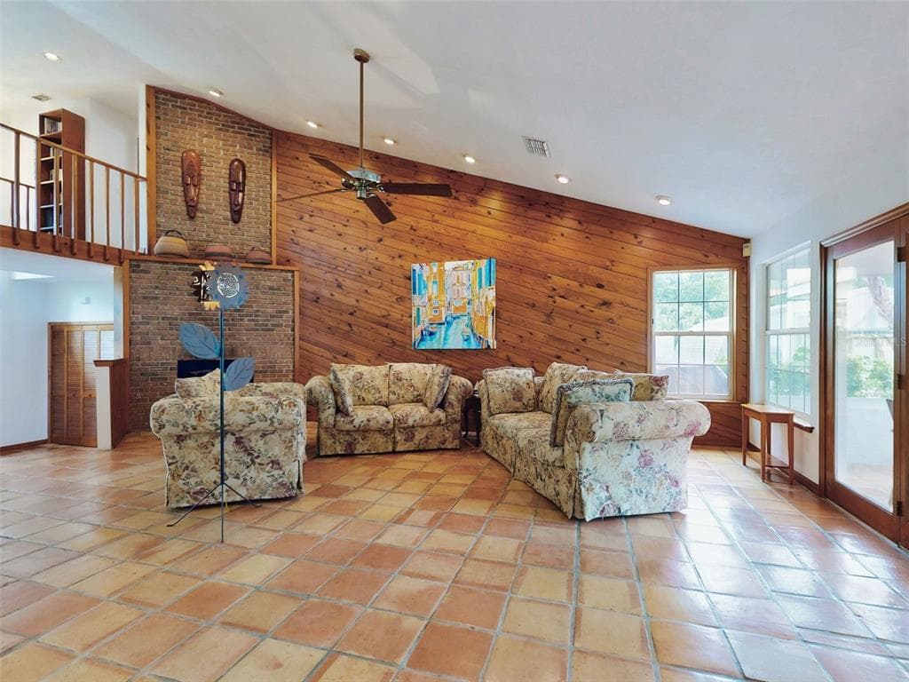 1205 WILLIAMS ROAD photo 8