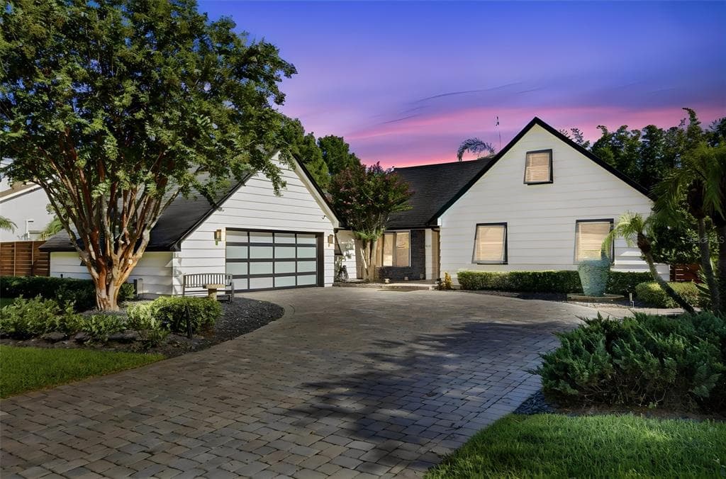 465 MANDALAY ROAD photo 2
