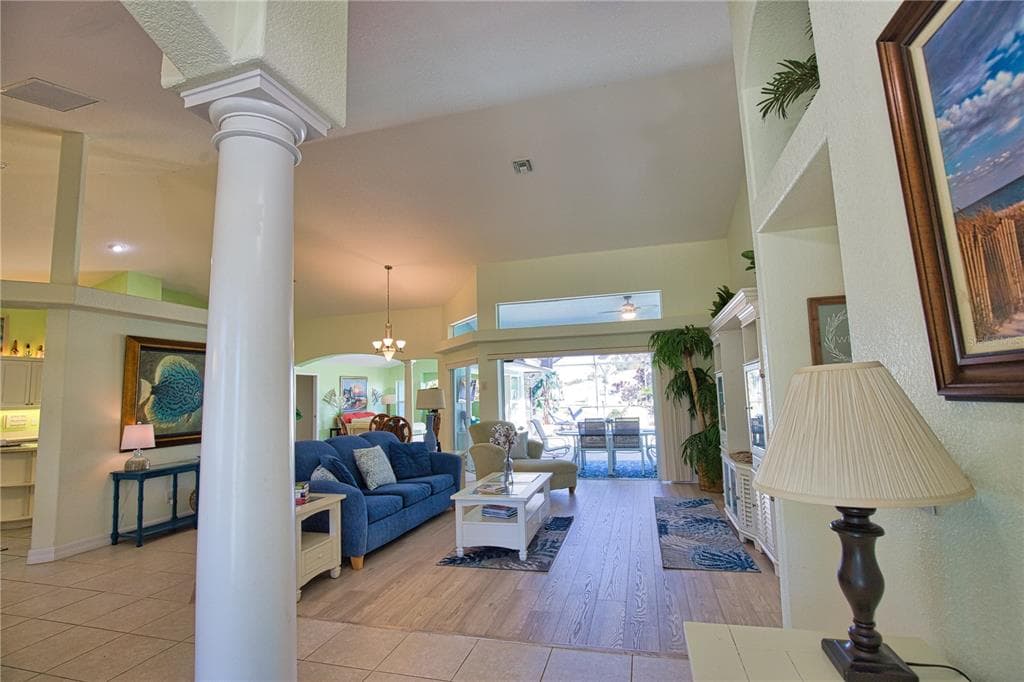 525 ROTONDA CIRCLE photo 12