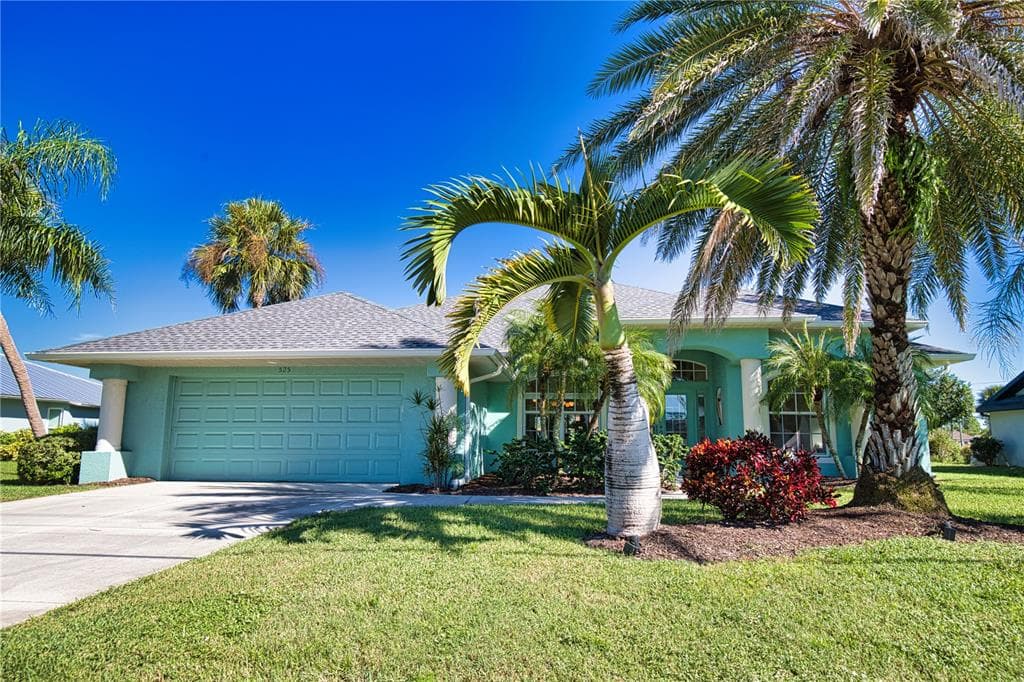 525 ROTONDA CIRCLE photo 1