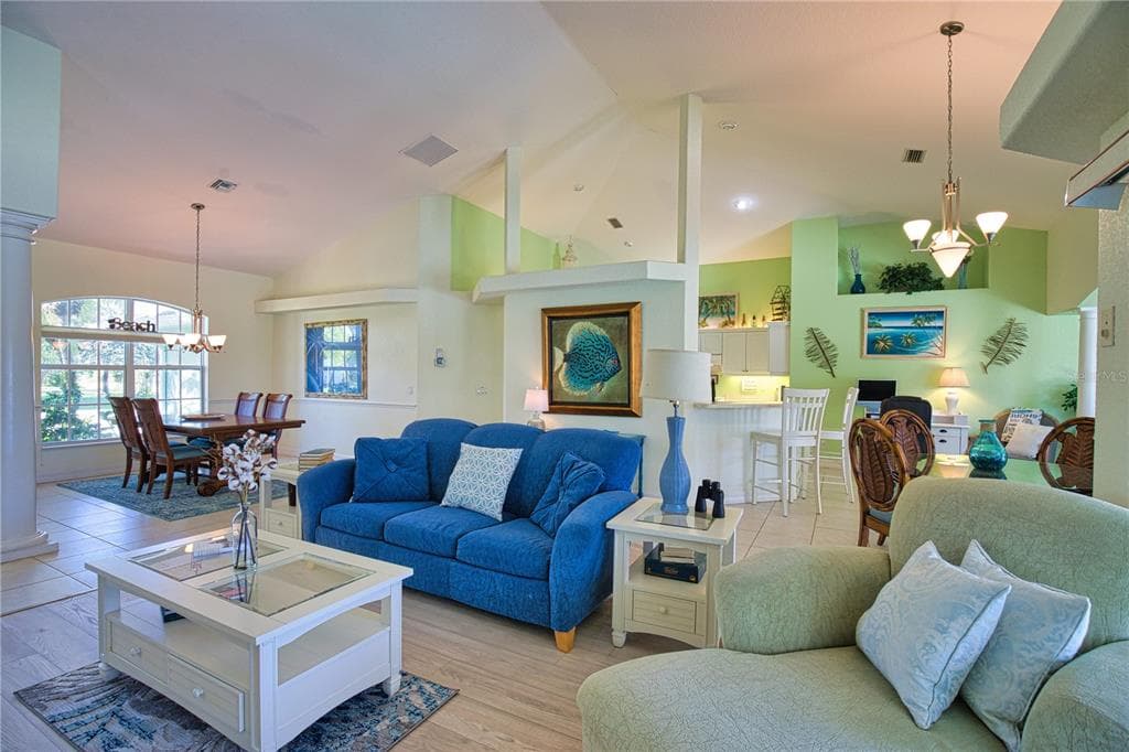 525 ROTONDA CIRCLE photo 21