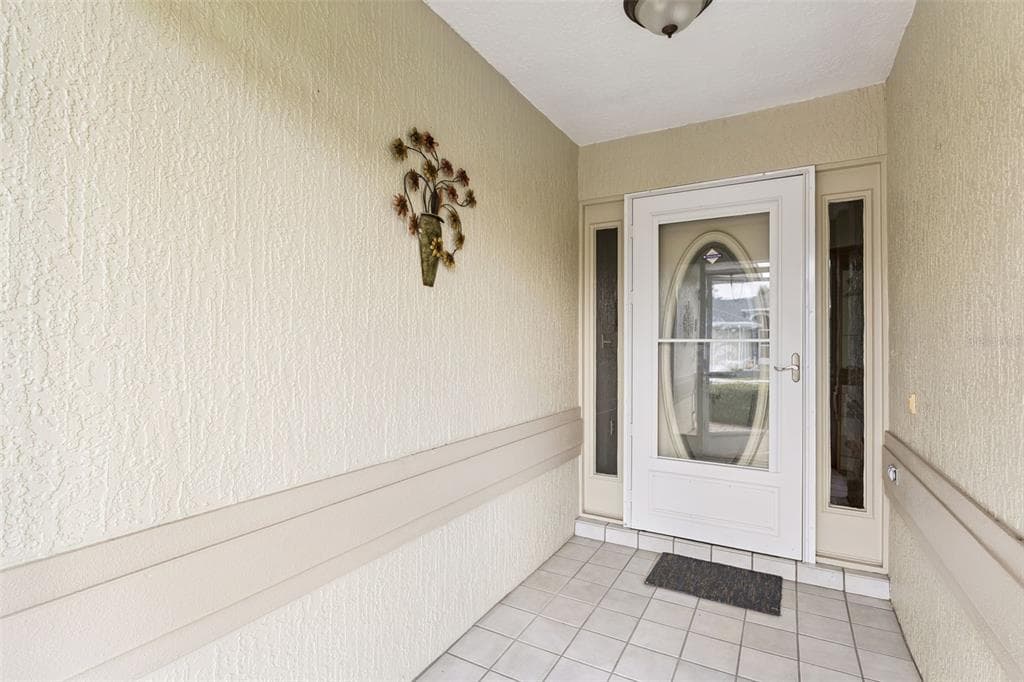 501 EASTLAKE DRIVE photo 4