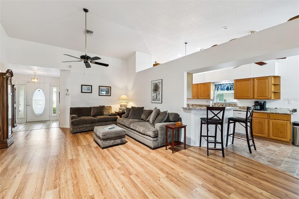 501 EASTLAKE DRIVE photo 8