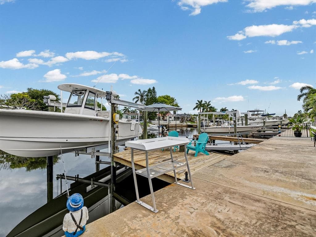 4911 POMPANO DRIVE photo 9