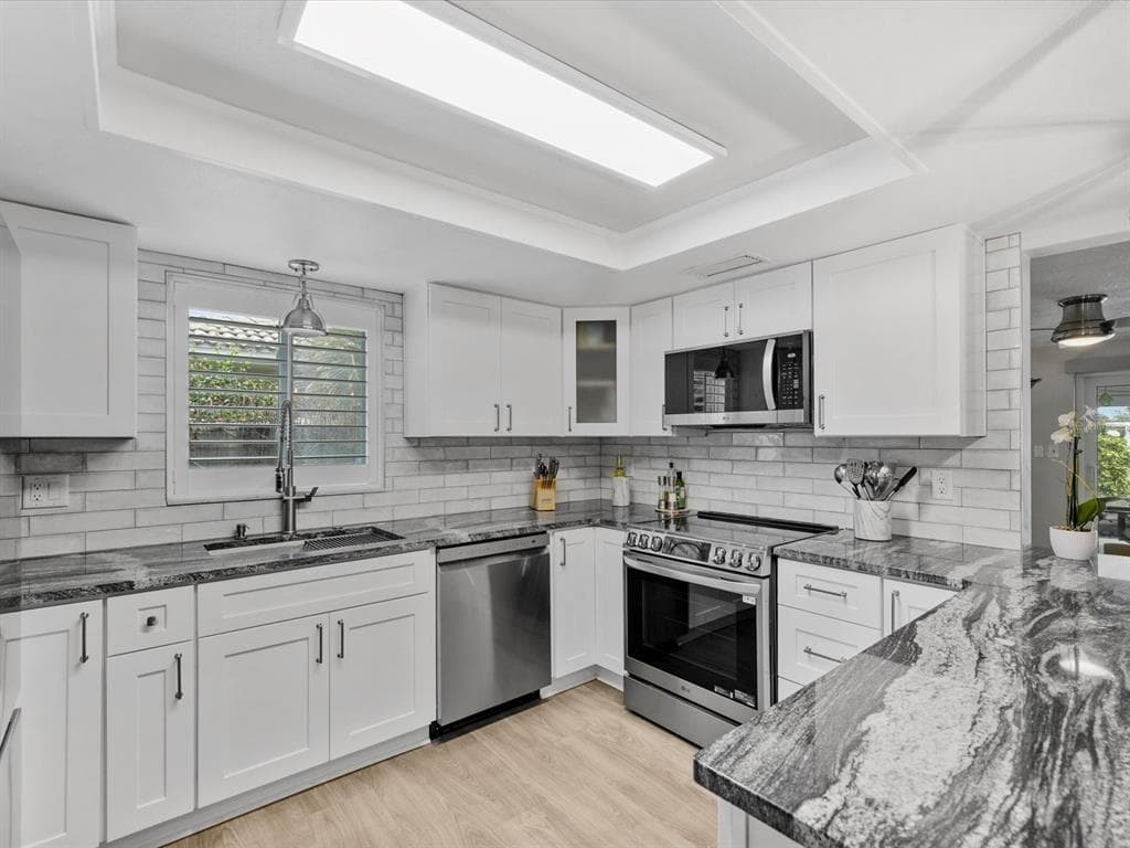 4911 POMPANO DRIVE photo 15