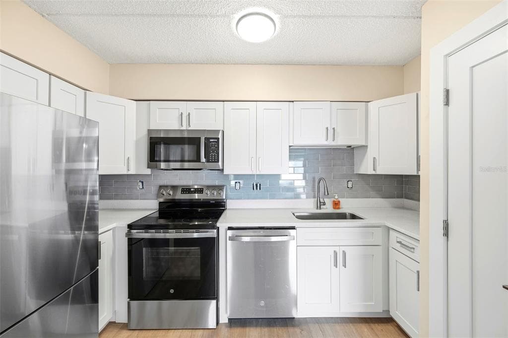 10365 PARADISE BOULEVARD 1 photo 7