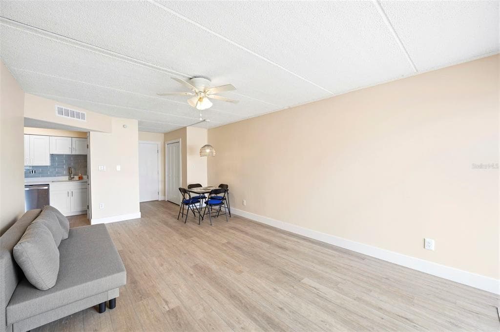 10365 PARADISE BOULEVARD 1 photo 9