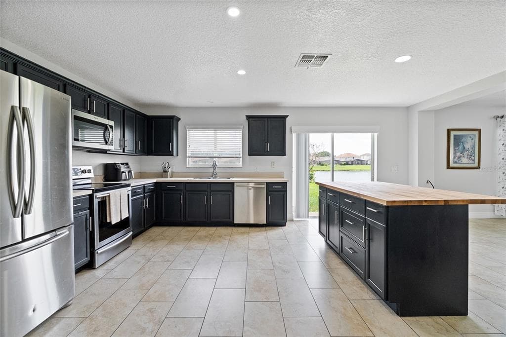 2730 AMANDA KAY WAY photo 9