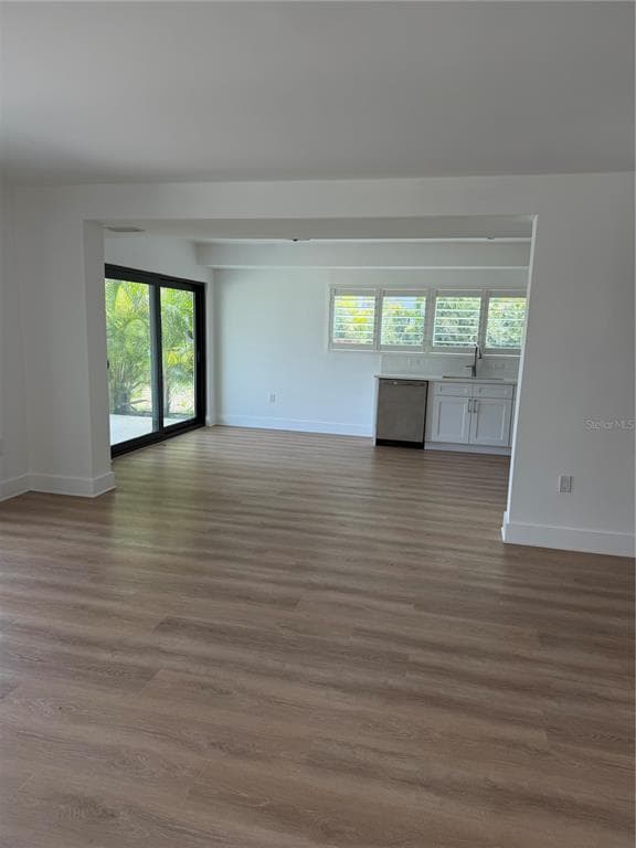 105 AUGUSTA AVENUE photo 11