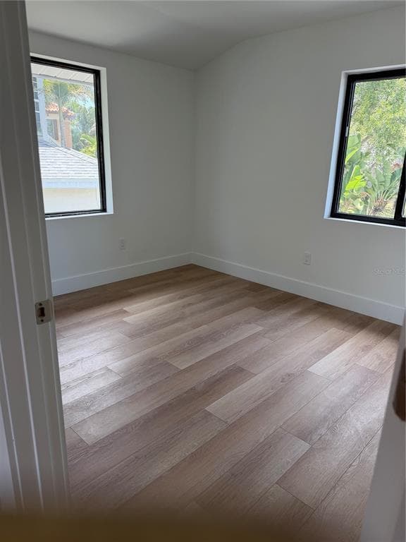 105 AUGUSTA AVENUE photo 19