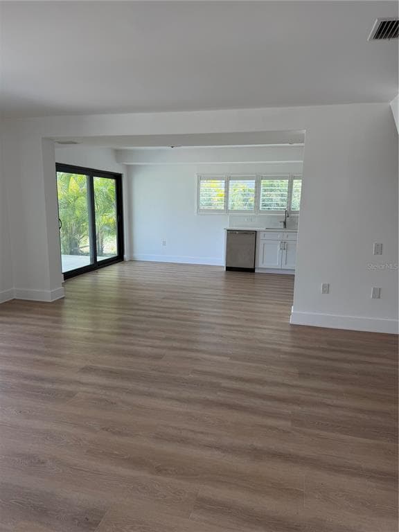 105 AUGUSTA AVENUE photo 4