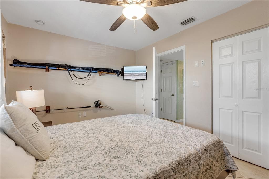2100 N PENINSULA AVENUE 305 photo 23