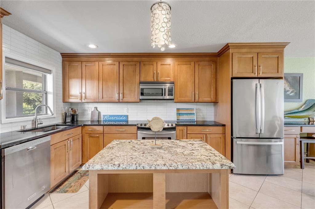2100 N PENINSULA AVENUE 305 photo 9