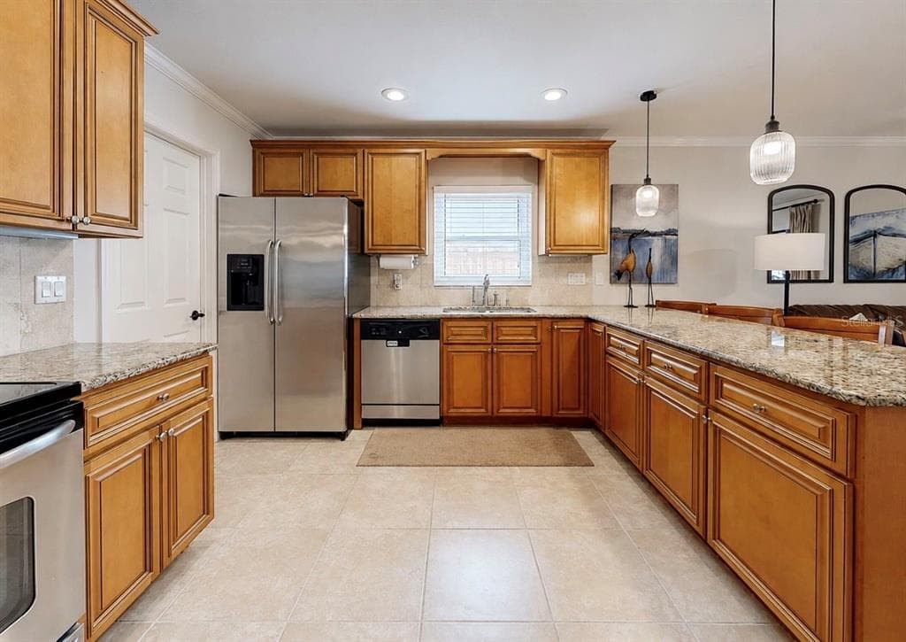 1005 HIGHGROVE COURT photo 11
