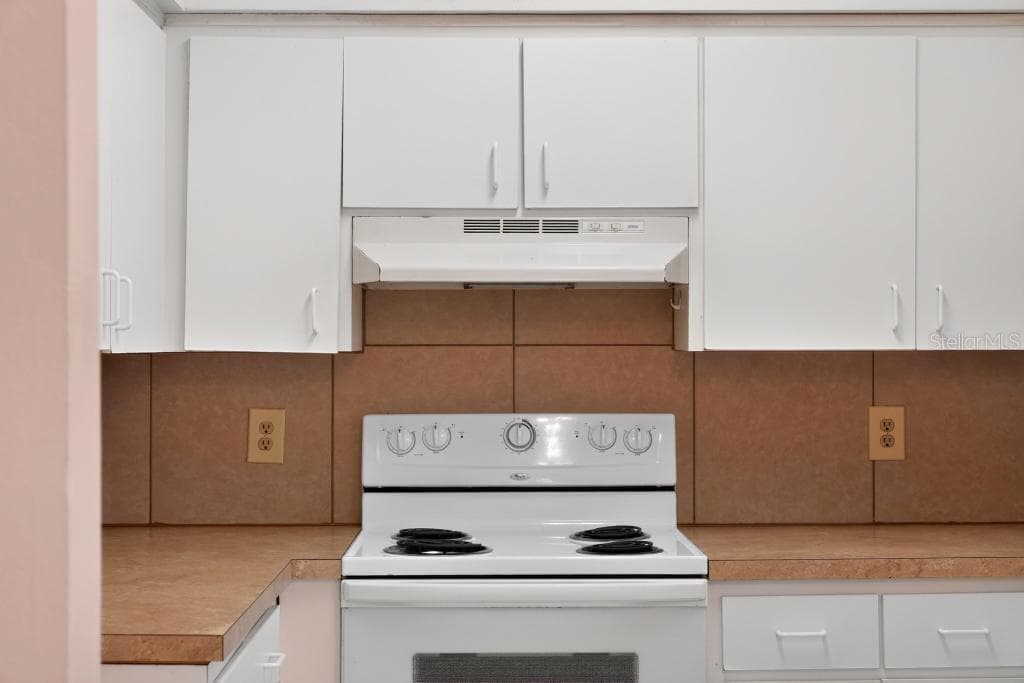 57 CAYMAN CIRCLE photo 15