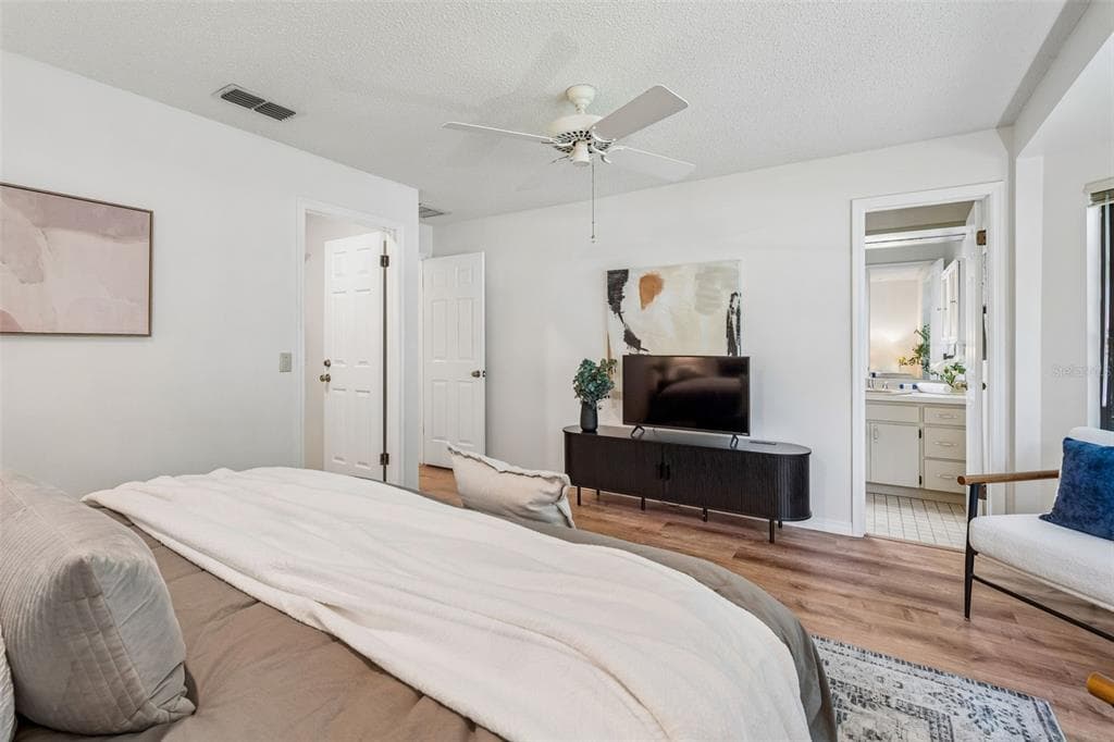 16509 ROUND OAK DRIVE photo 20