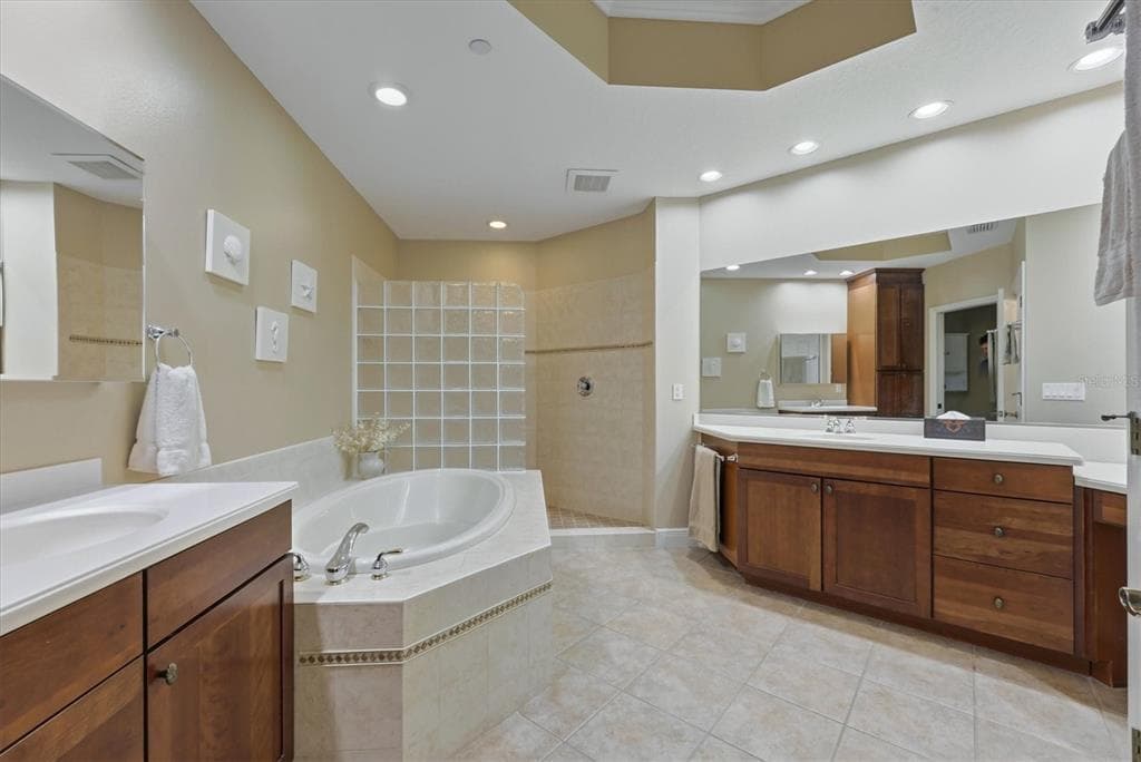 6474 WATERCREST WAY 403 photo 22