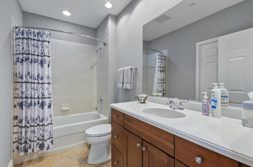 6474 WATERCREST WAY 403 photo 24