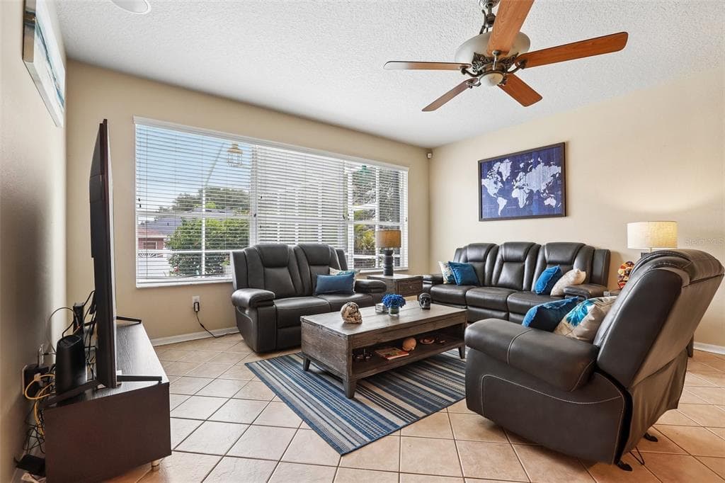 12517 SAFARI LANE photo 10