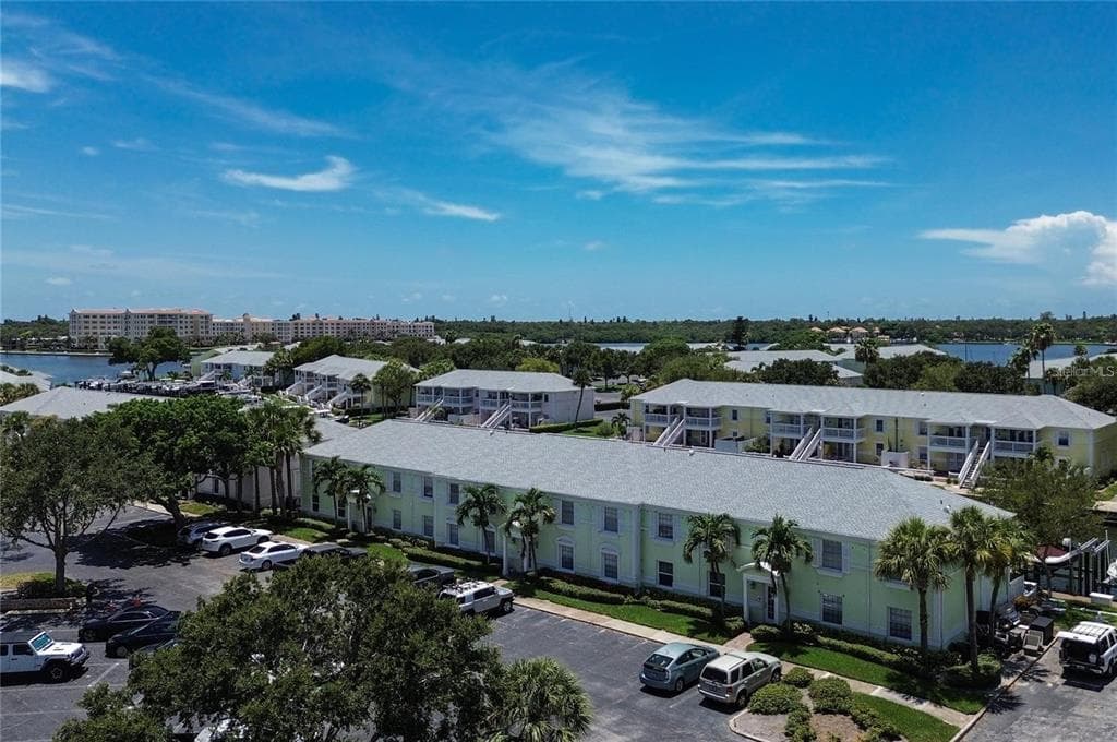5111 COQUINA KEY DRIVE SE C photo 2