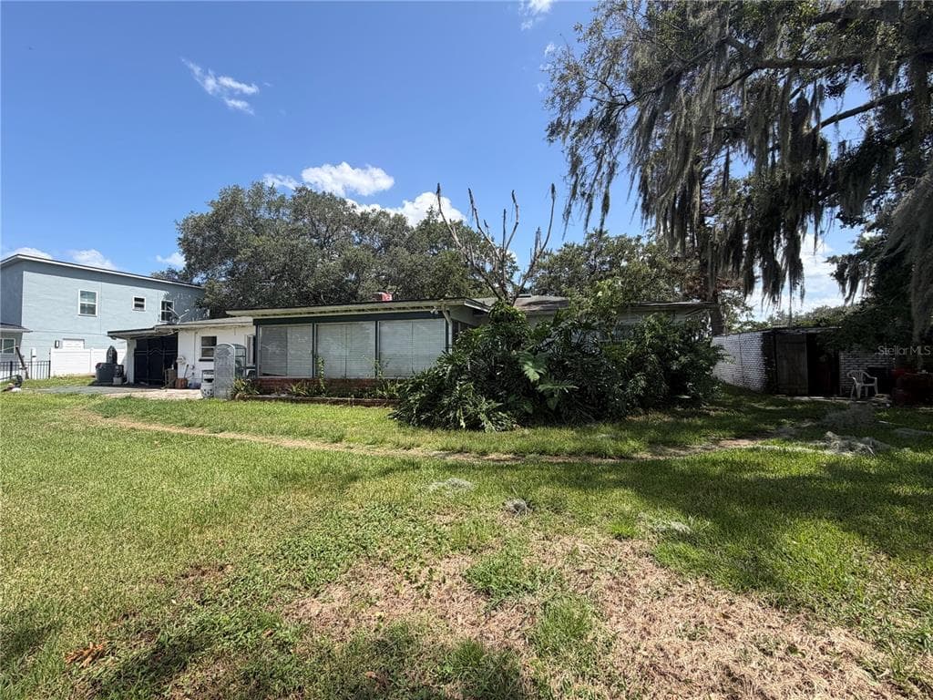 4445 BEACH BOULEVARD photo 7