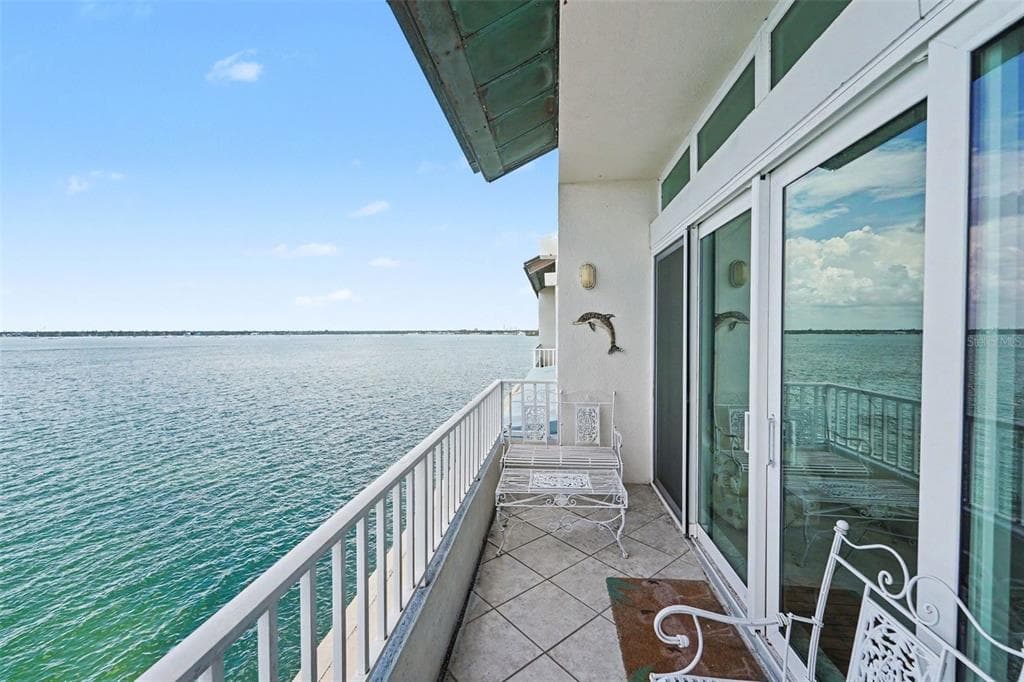 5279 ISLA KEY BLVD S 410 photo 23