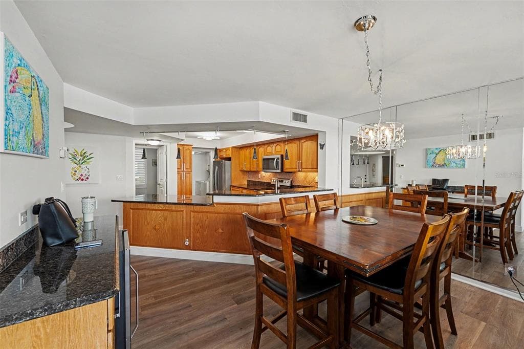 5279 ISLA KEY BLVD S 410 photo 6