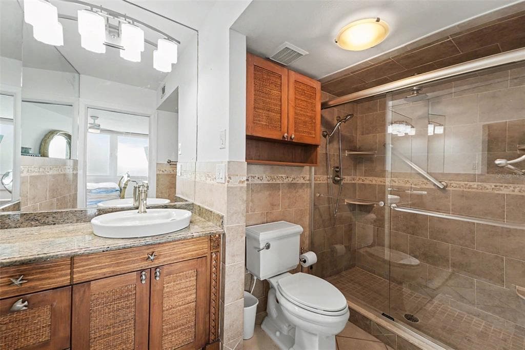 5279 ISLA KEY BLVD S 410 photo 18