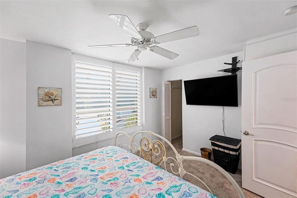 5279 ISLA KEY BLVD S 410 photo 19