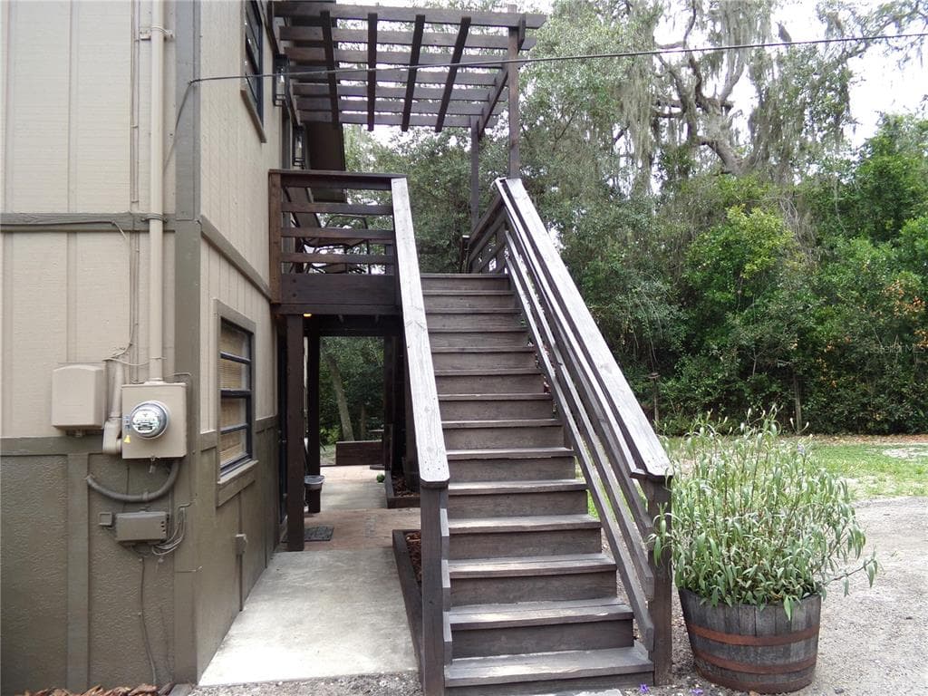 33068 ROUND TABLE ROAD photo 5