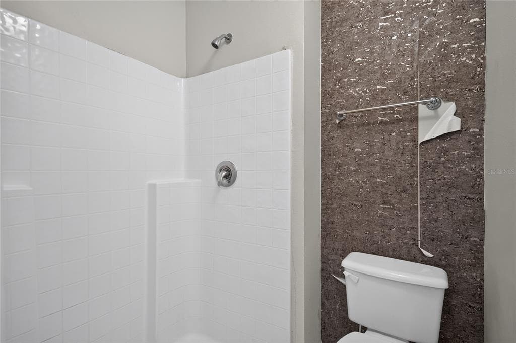 12803 LAKE VISTA DRIVE photo 24