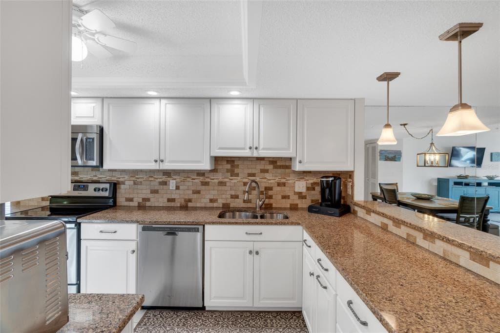 8764 MIDNIGHT PASS ROAD A201 photo 16