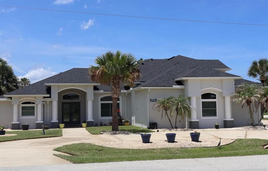 2 COLONY COURT photo 1