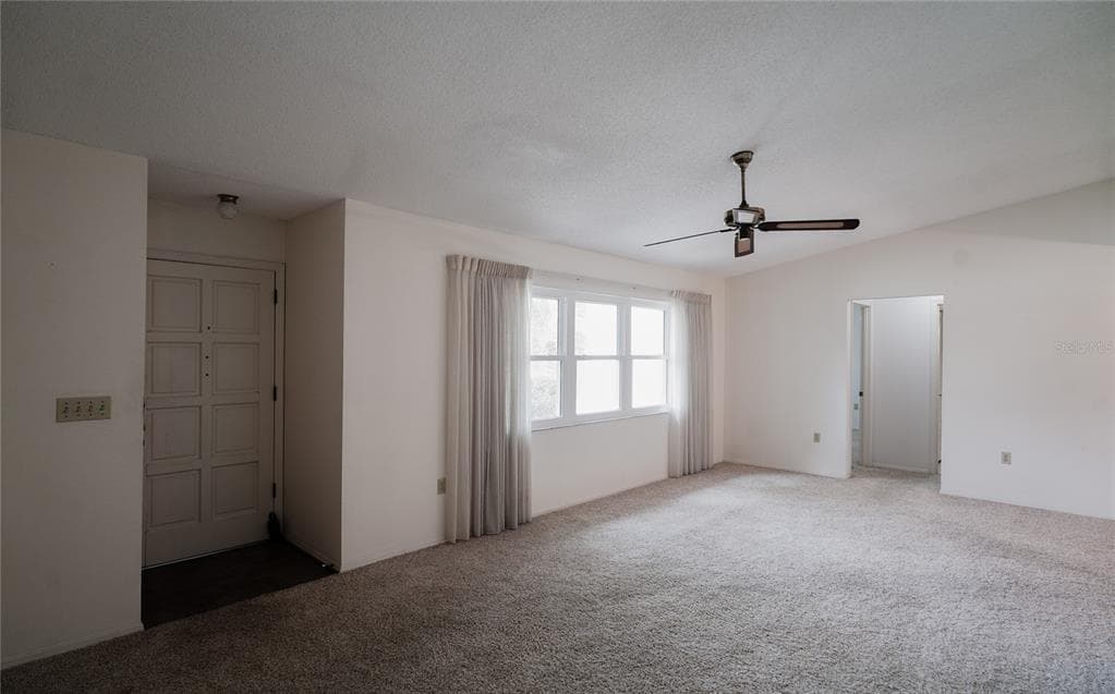 105 WOODINGHAM DRIVE photo 5
