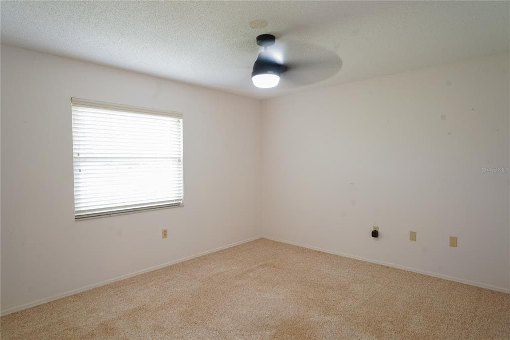 105 WOODINGHAM DRIVE photo 14