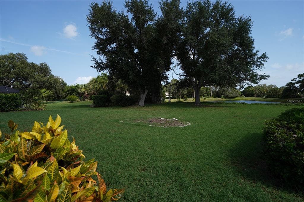 105 WOODINGHAM DRIVE photo 25