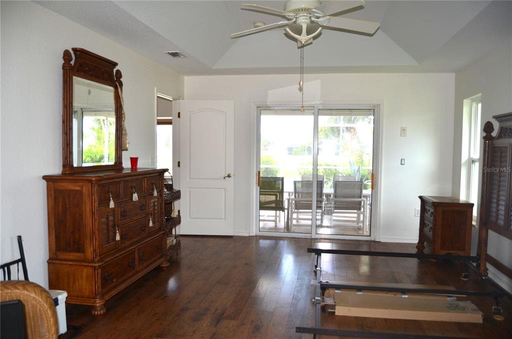 4 PINEHURST PLACE photo 12