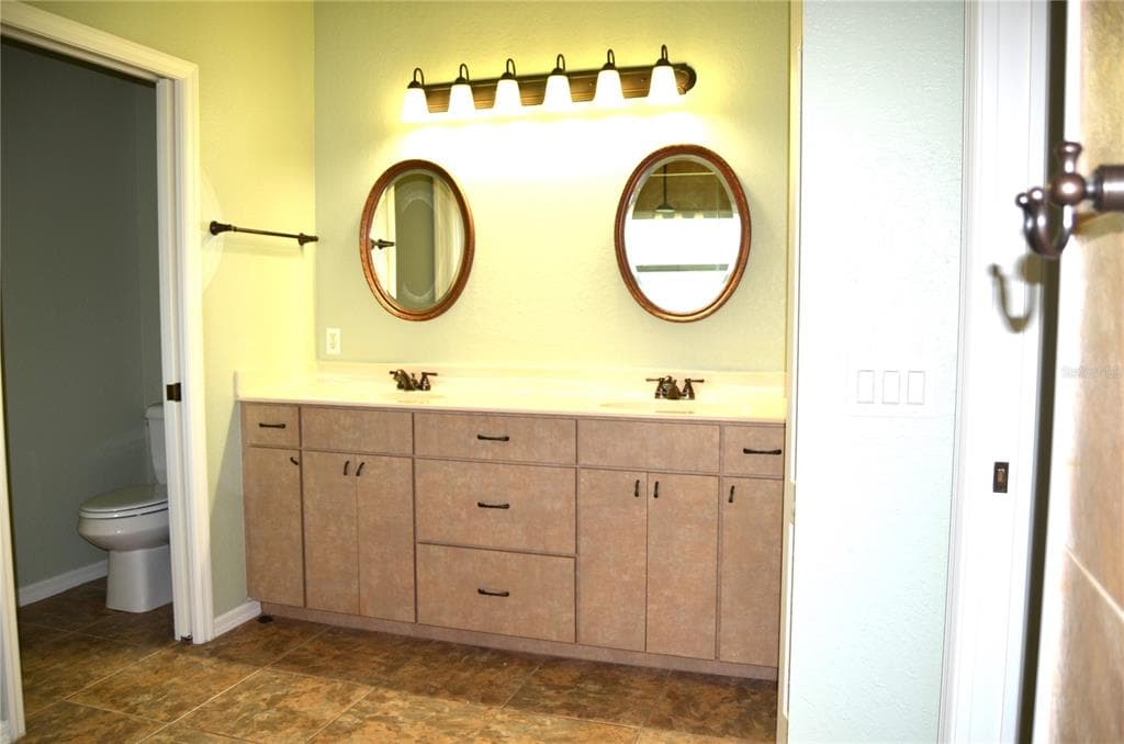 4 PINEHURST PLACE photo 14