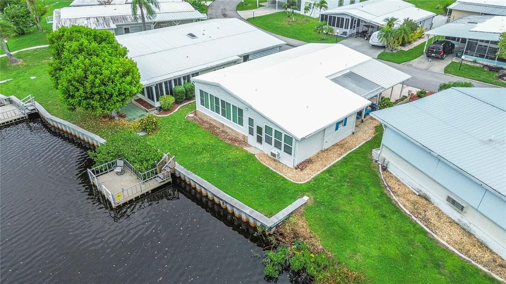 162 BERMUDA WAY photo 2