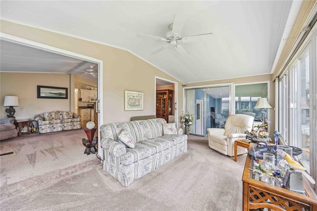 162 BERMUDA WAY photo 8