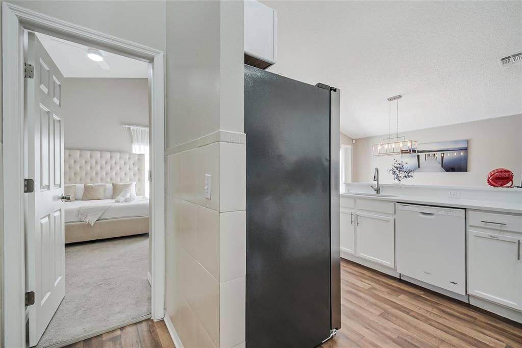 5112 VIOLET LANE photo 22