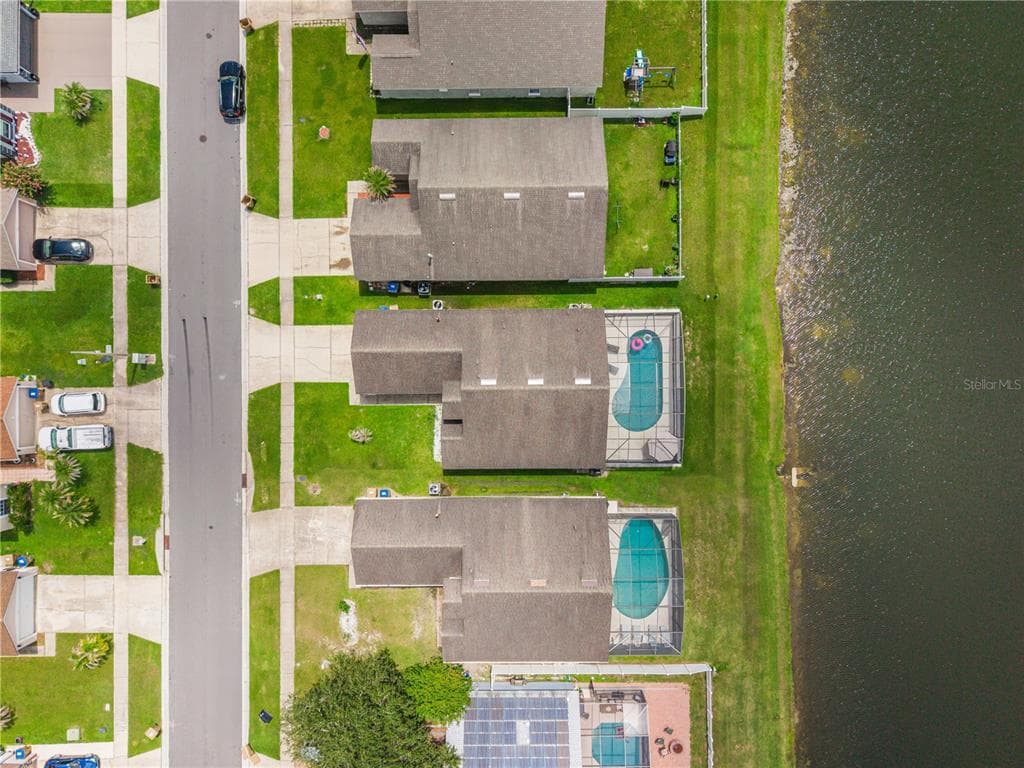 5112 VIOLET LANE photo 3