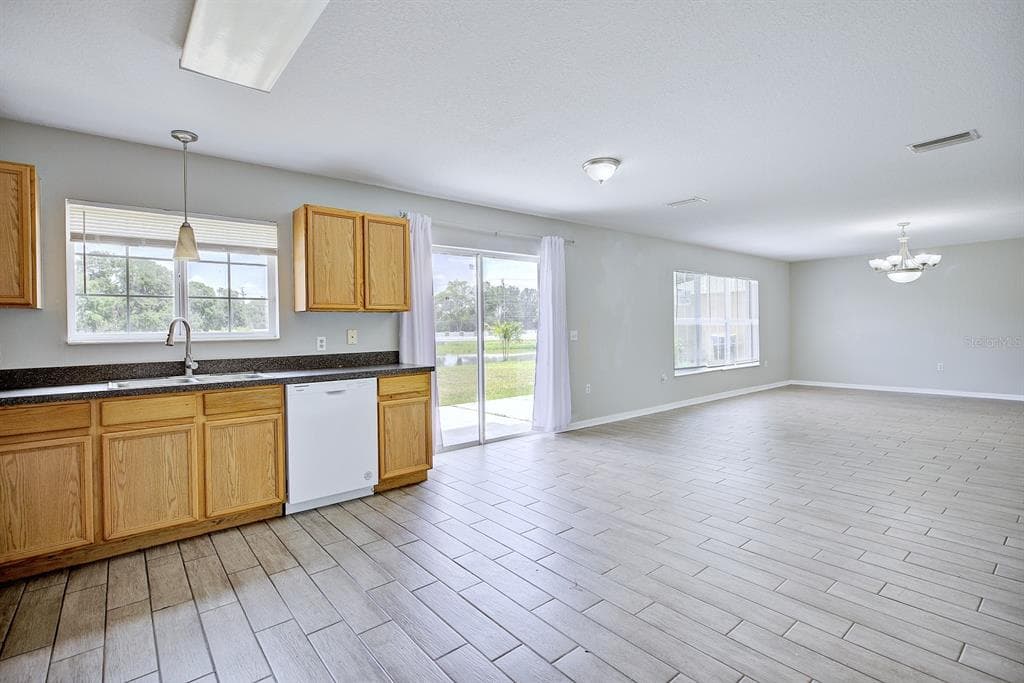 7508 HUNTERS GREENE CIRCLE photo 22