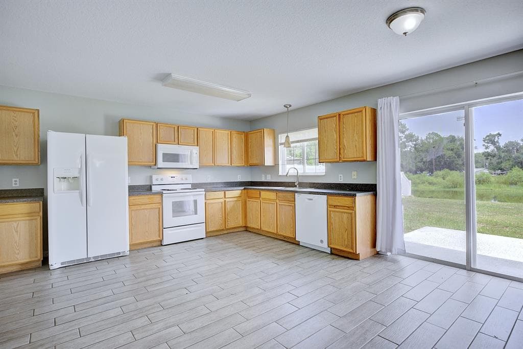 7508 HUNTERS GREENE CIRCLE photo 19