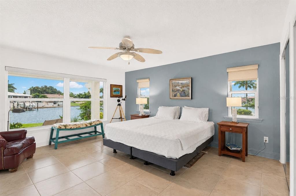812 SNUG ISLAND photo 20
