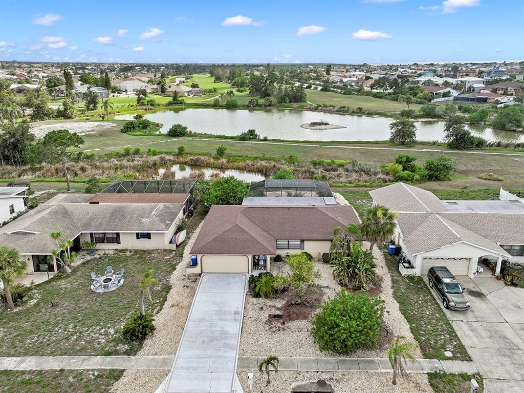 744 FLAMINGO DRIVE photo 3